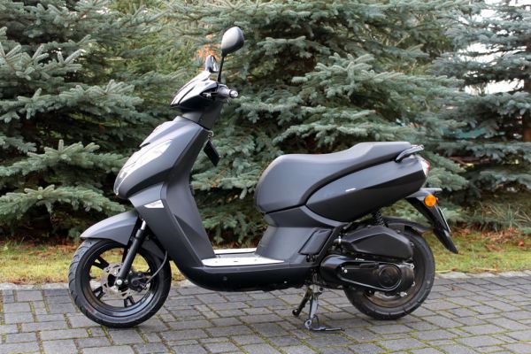 Bild eines Automatik-Rollers